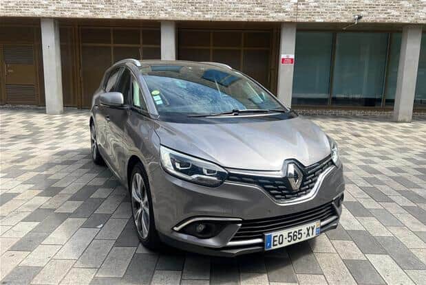 GRAND SCENIC MANUAL– 7 SEATER – FRENCH REGISTERED